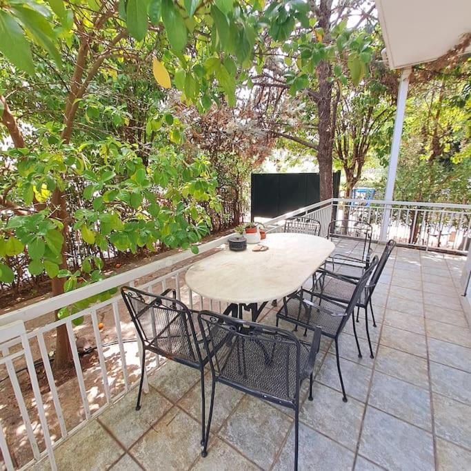 Апартаменты 20' From The Airport,20' From The Center Of Афины Экстерьер фото